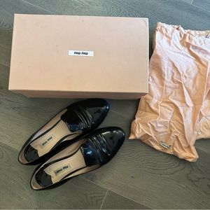 Miu Miu patent leather flats (Sz 38)